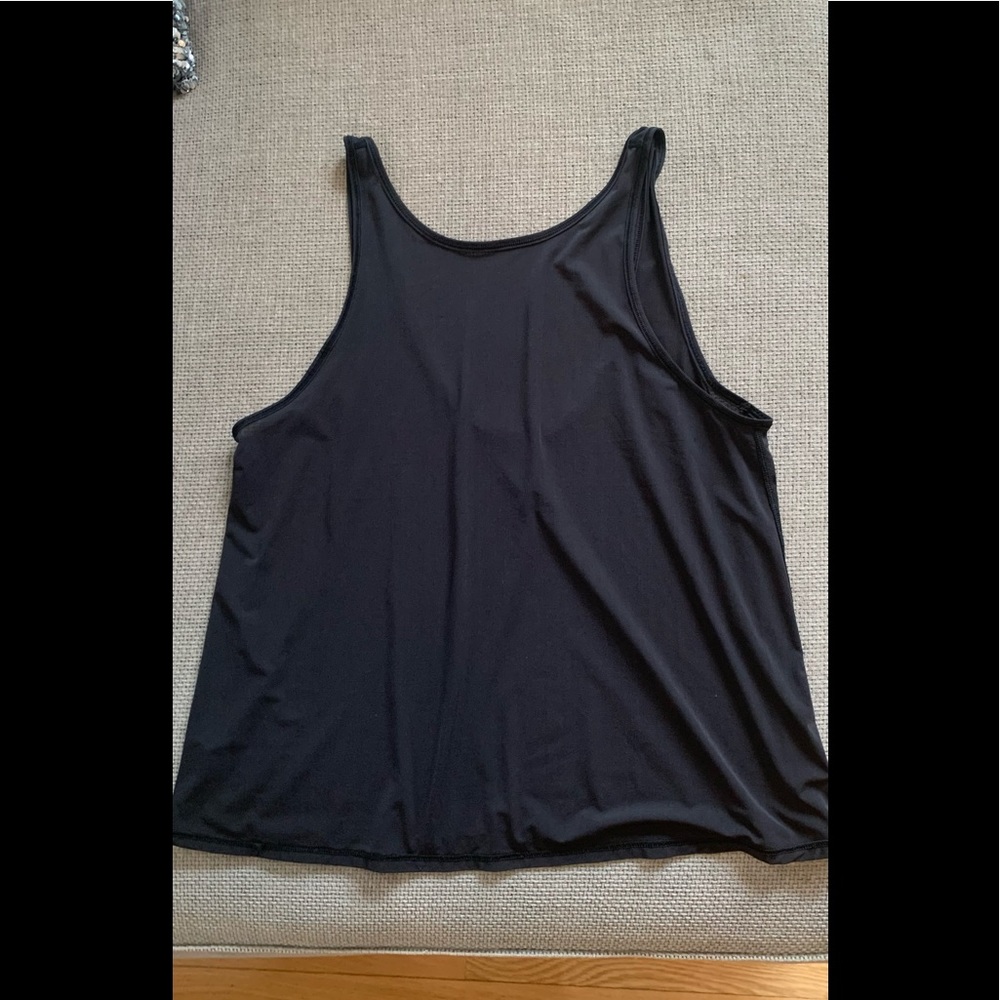 Lululemon top